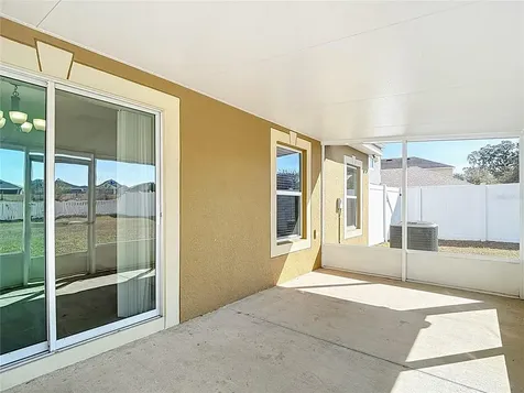 13221 Waterford Castle Drive Dade City FL 33525
