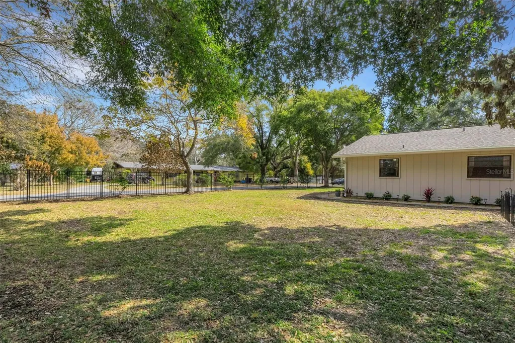 1522 Eckart Drive Winter Haven FL 33881