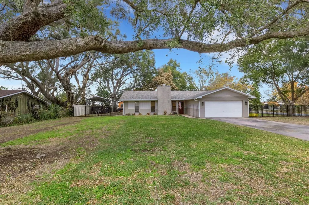 1522 Eckart Drive Winter Haven FL 33881