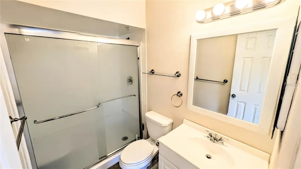 360 Base Avenue E Venice FL 34285