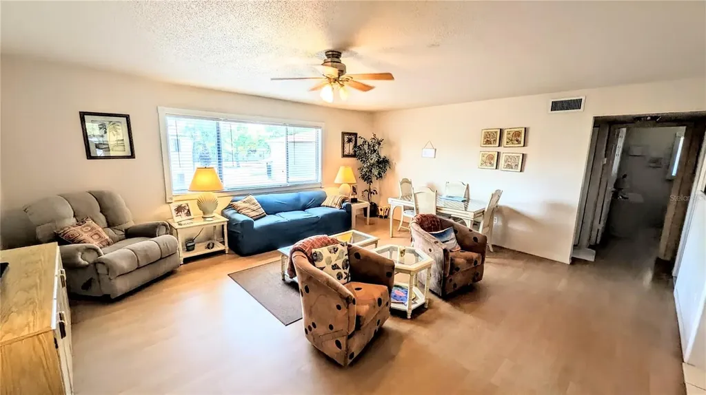 360 Base Avenue E Venice FL 34285