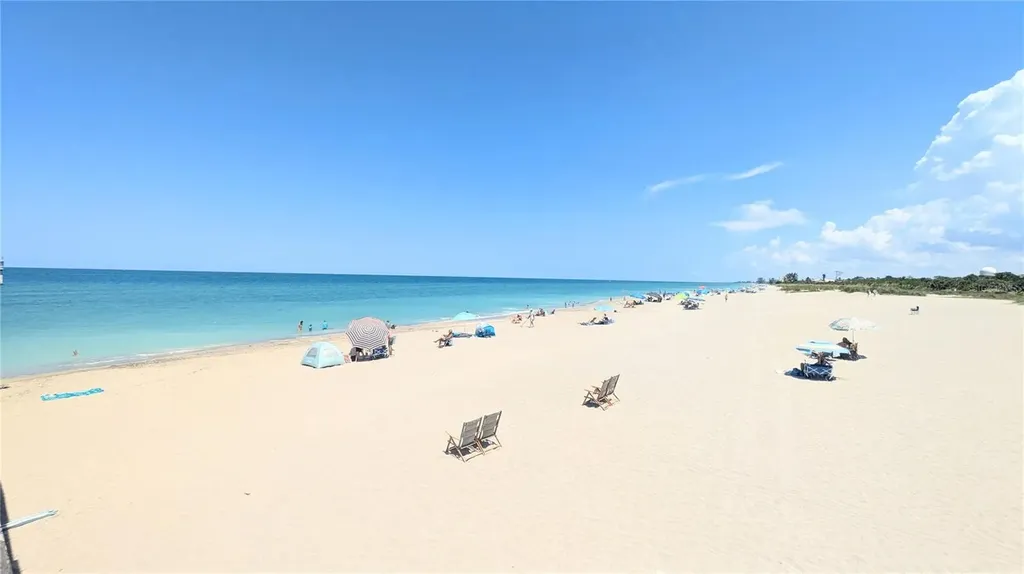 360 Base Avenue E Venice FL 34285