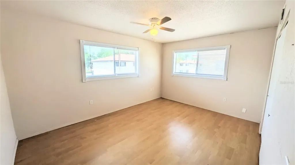 360 Base Avenue E Venice FL 34285