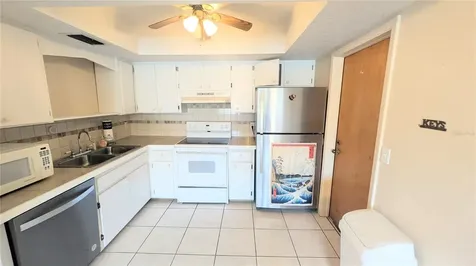 360 Base Avenue E Venice FL 34285