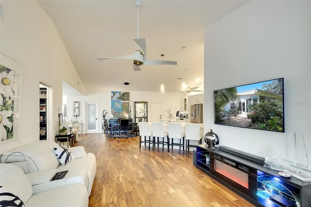 5803 Garden Lakes Drive Bradenton FL 34203