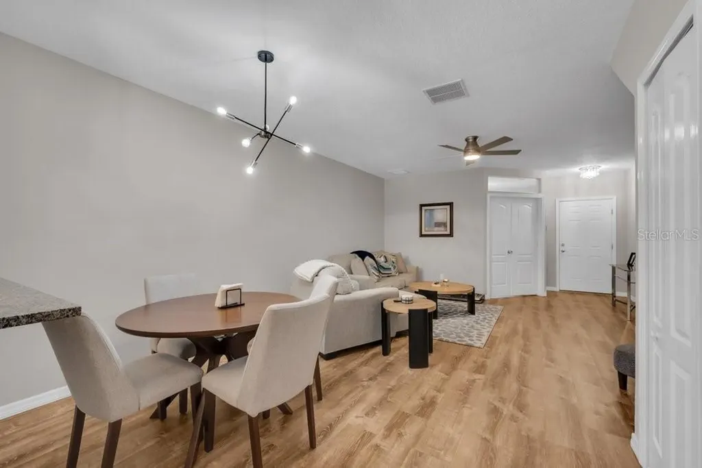 15855 Fishhawk View Drive Lithia FL 33547