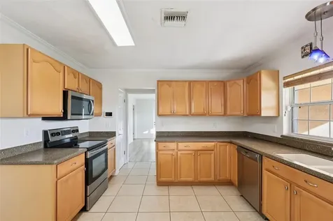 131 E Palmetto Avenue Howey In The Hills FL 34737