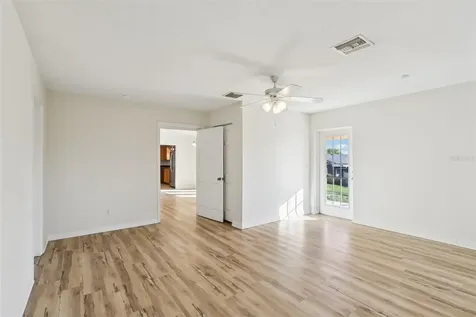 131 E Palmetto Avenue Howey In The Hills FL 34737