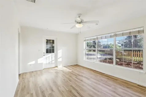 131 E Palmetto Avenue Howey In The Hills FL 34737