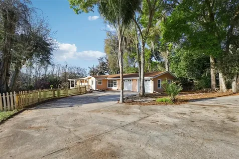 131 E Palmetto Avenue Howey In The Hills FL 34737