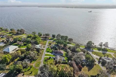 131 E Palmetto Avenue Howey In The Hills FL 34737