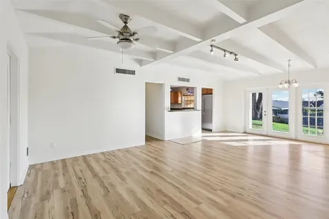 131 E Palmetto Avenue Howey In The Hills FL 34737