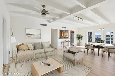 131 E Palmetto Avenue Howey In The Hills FL 34737