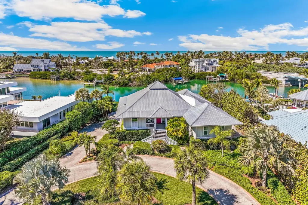 1627 Gaspar Drive S Boca Grande FL 33921