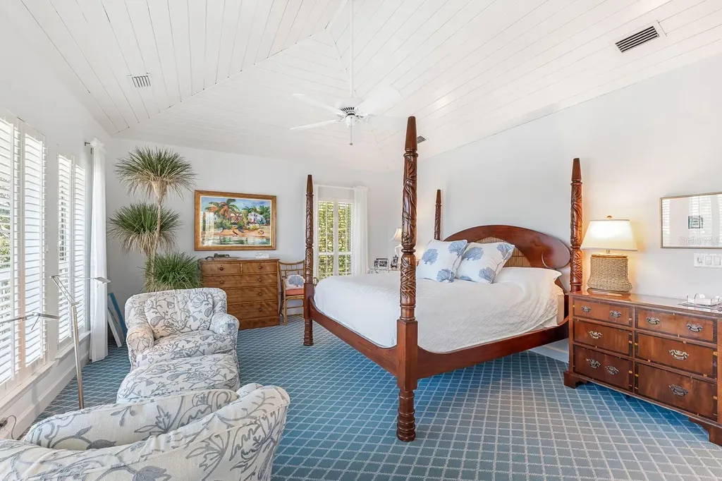 1627 Gaspar Drive S Boca Grande FL 33921