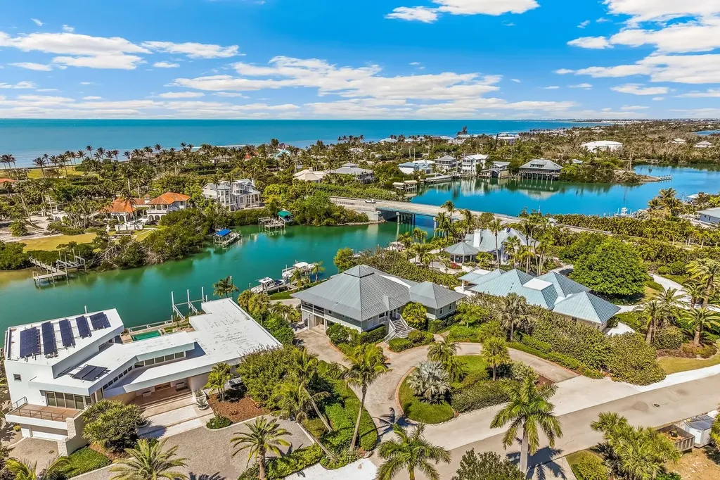 1627 Gaspar Drive S Boca Grande FL 33921