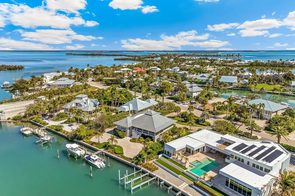 1627 Gaspar Drive S Boca Grande FL 33921