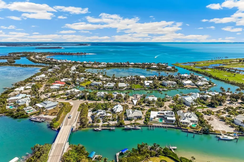1627 Gaspar Drive S Boca Grande FL 33921