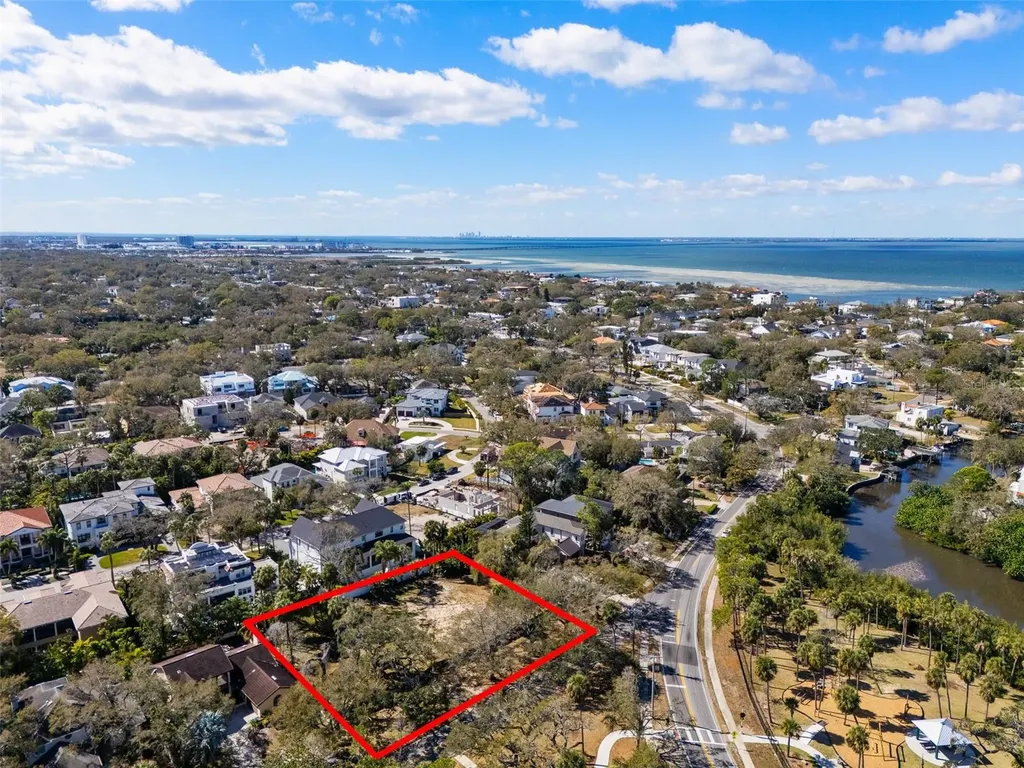 4628 W Bay To Bay Boulevard Tampa FL 33629