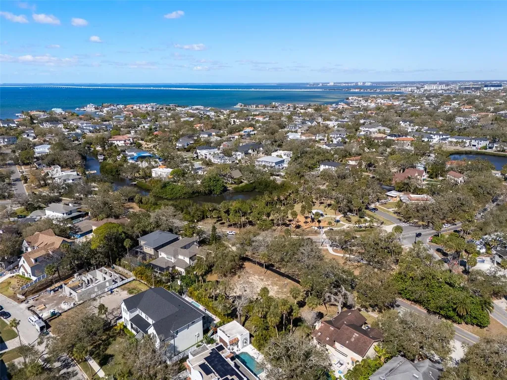 4628 W Bay To Bay Boulevard Tampa FL 33629