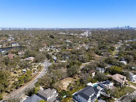 4628 W Bay To Bay Boulevard Tampa FL 33629