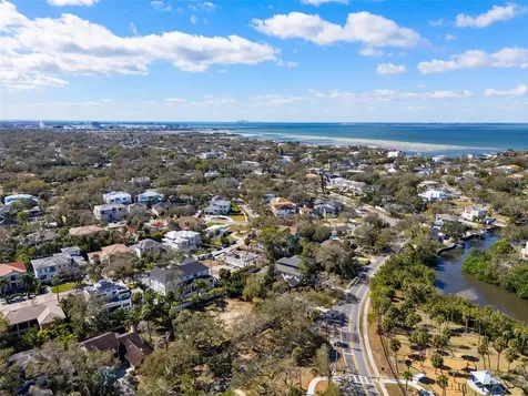 4628 W Bay To Bay Boulevard Tampa FL 33629