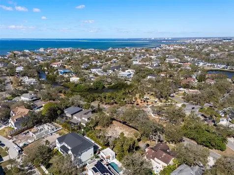 4628 W Bay To Bay Boulevard Tampa FL 33629