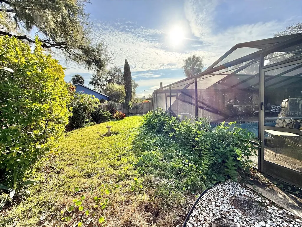 1813 Maine Court Tavares FL 32778