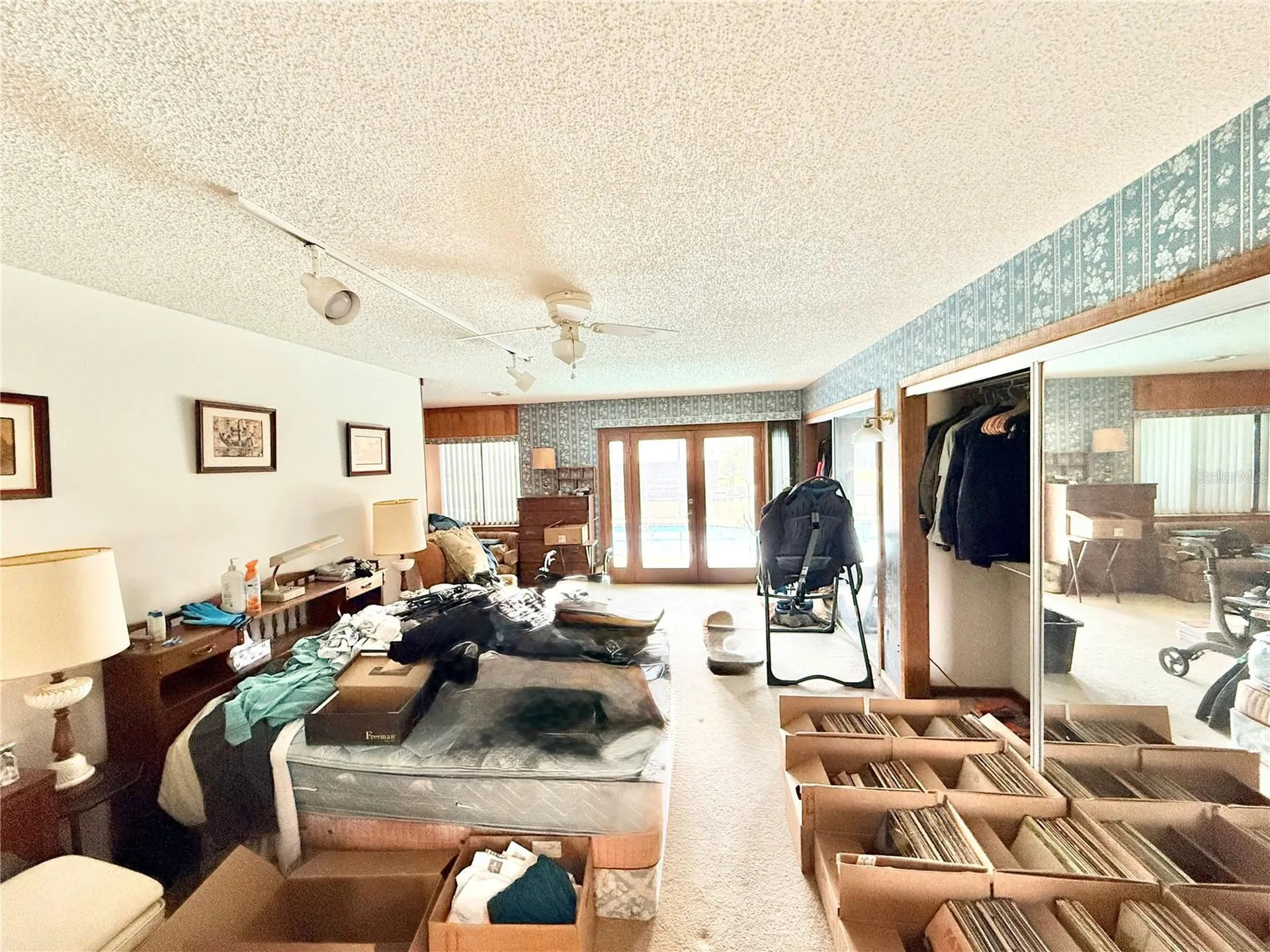 1813 Maine Court Tavares FL 32778