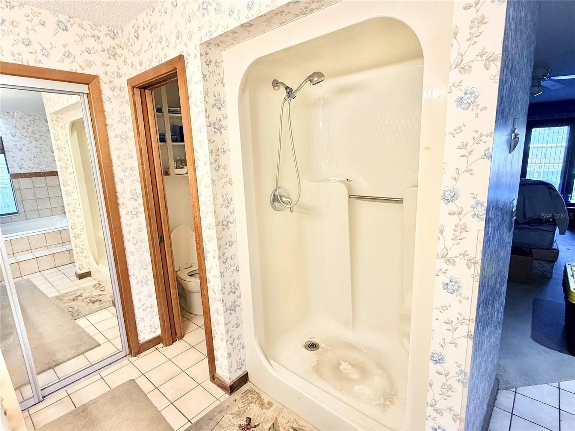 1813 Maine Court Tavares FL 32778