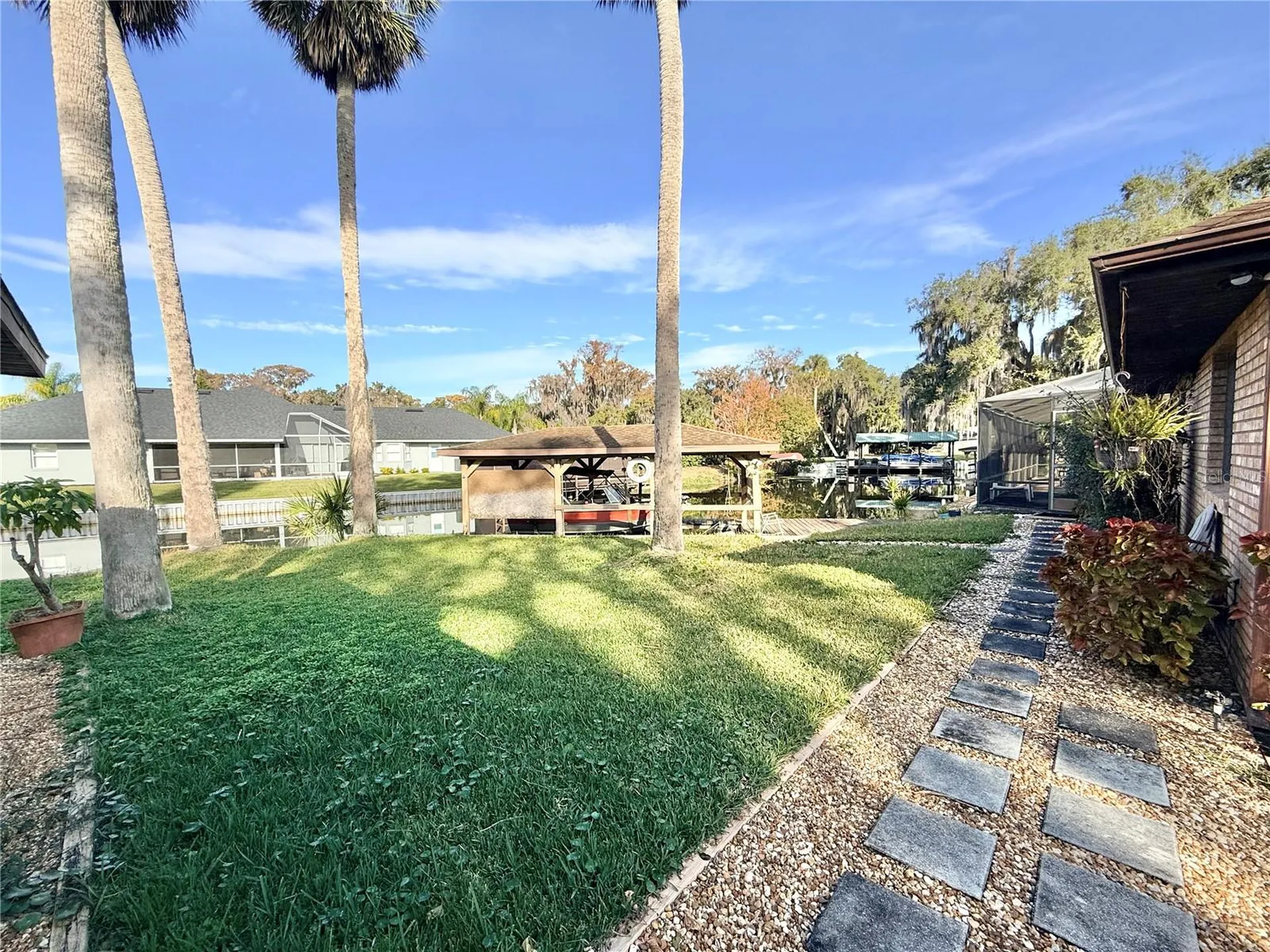 1813 Maine Court Tavares FL 32778