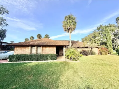 1813 Maine Court Tavares FL 32778