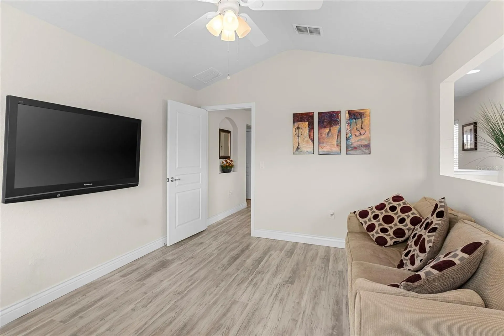 1220 Romani Avenue Davenport FL 33896