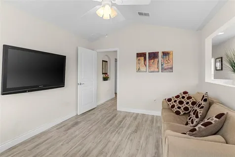 1220 Romani Avenue Davenport FL 33896