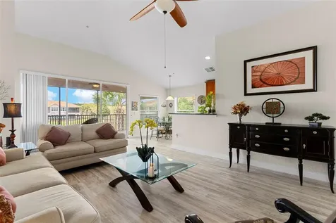 1220 Romani Avenue Davenport FL 33896
