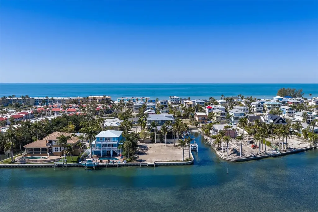 407 20th Place Bradenton Beach FL 34217
