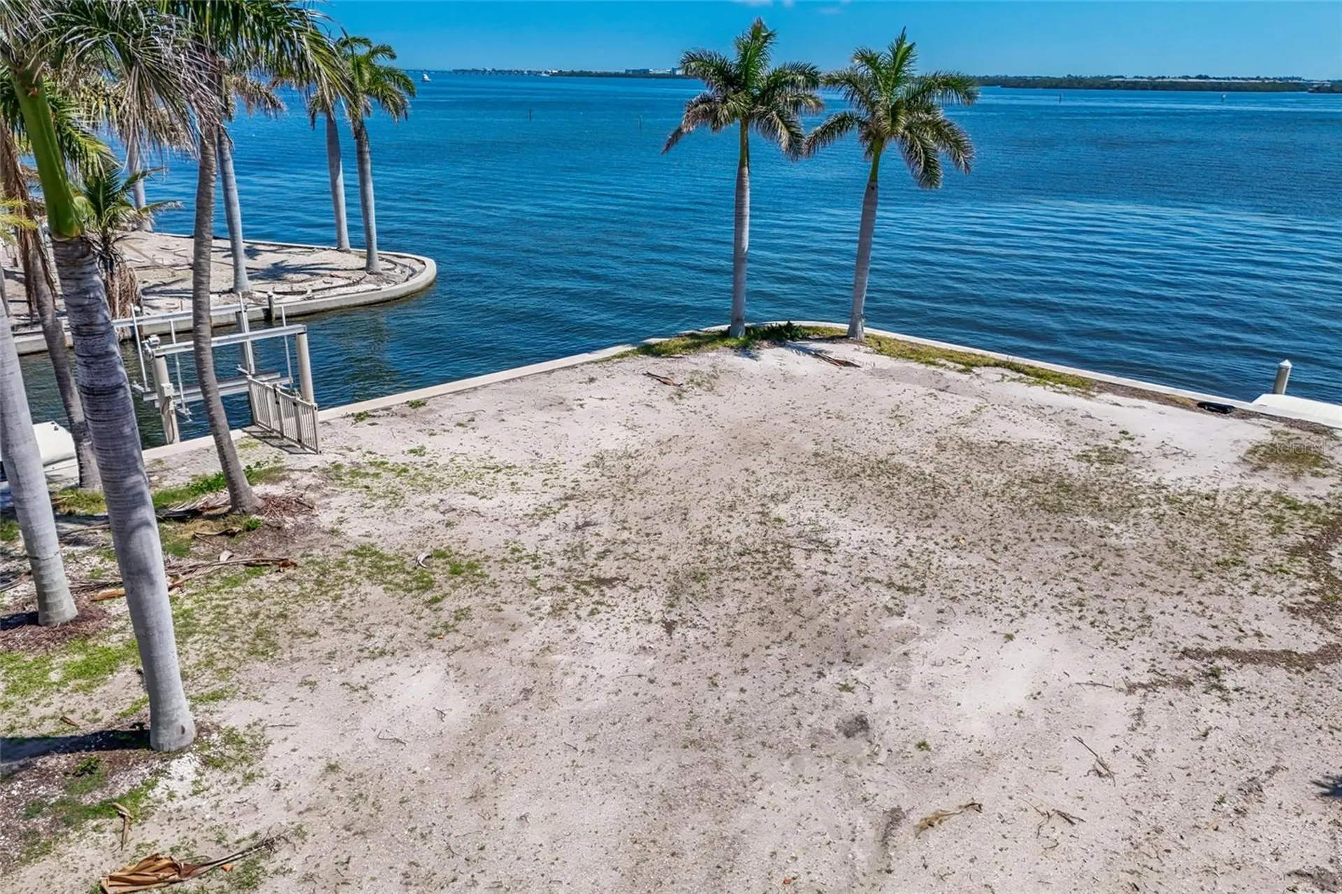 407 20th Place Bradenton Beach FL 34217