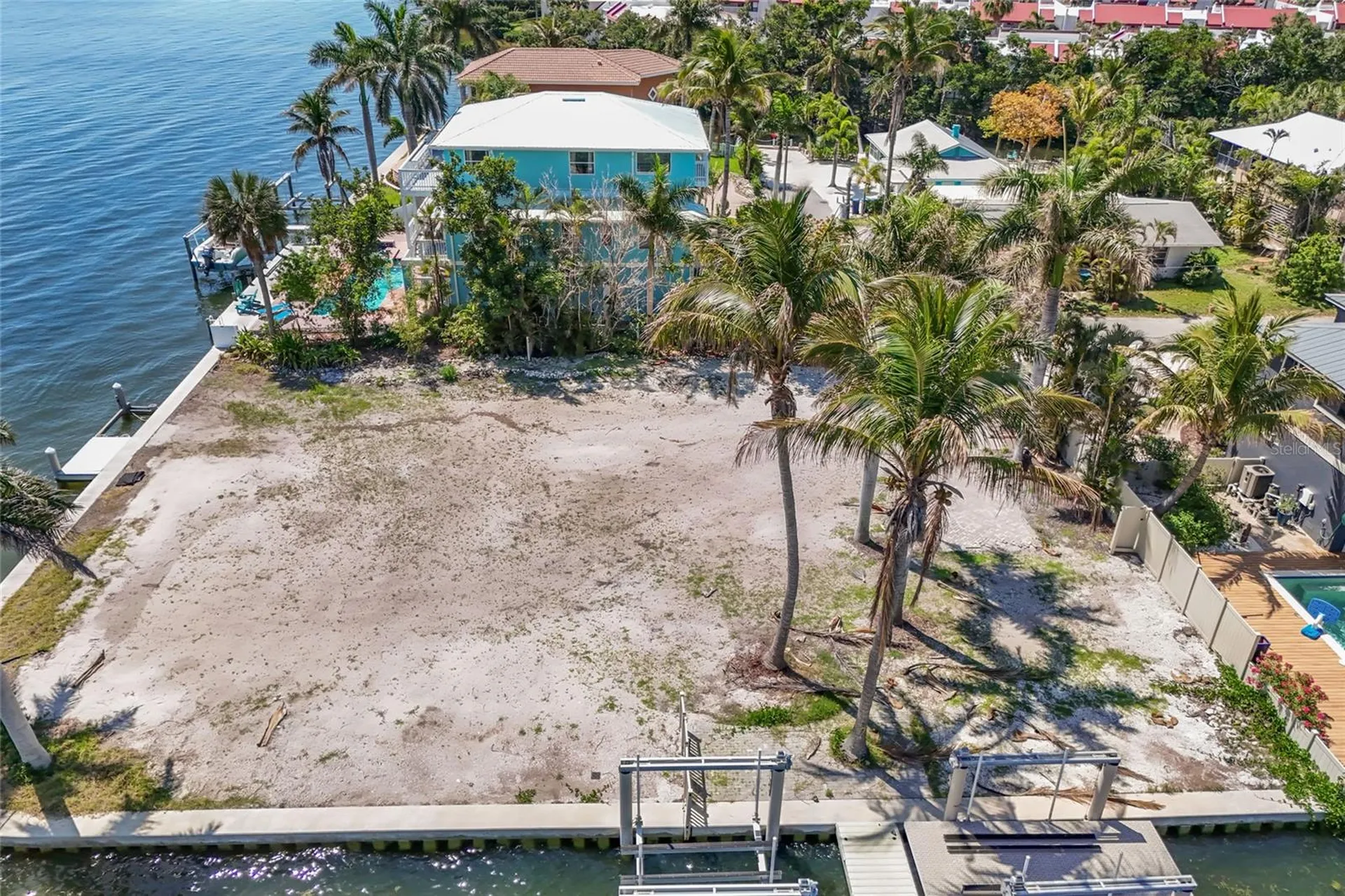 407 20th Place Bradenton Beach FL 34217