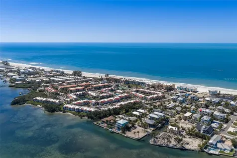 407 20th Place Bradenton Beach FL 34217
