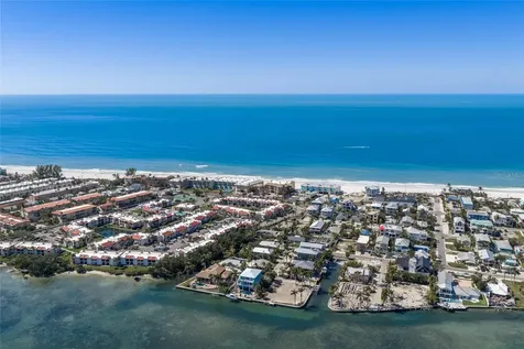 407 20th Place Bradenton Beach FL 34217