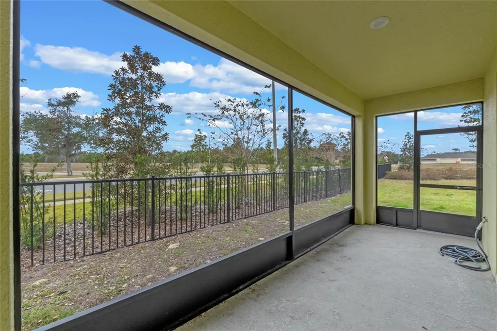 961 Lido Drive Howey In The Hills FL 34737