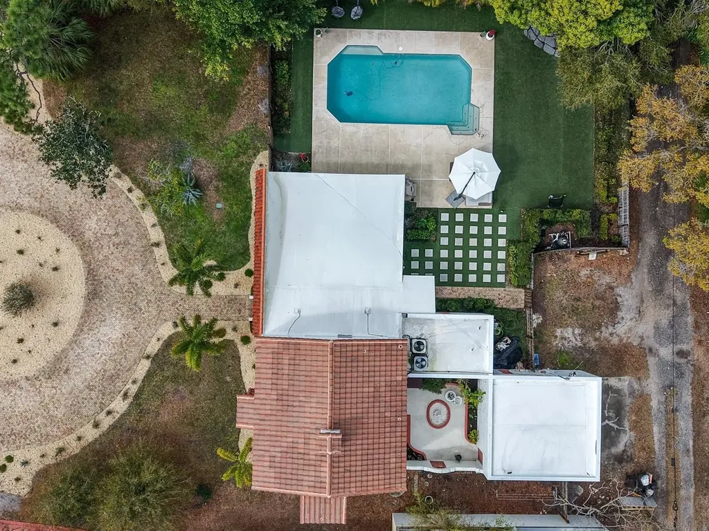 6251 10th Avenue S Gulfport FL 33707