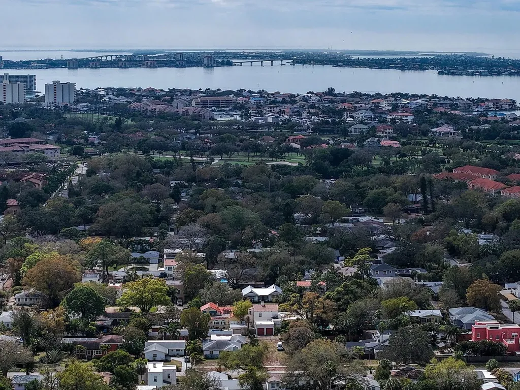 6251 10th Avenue S Gulfport FL 33707