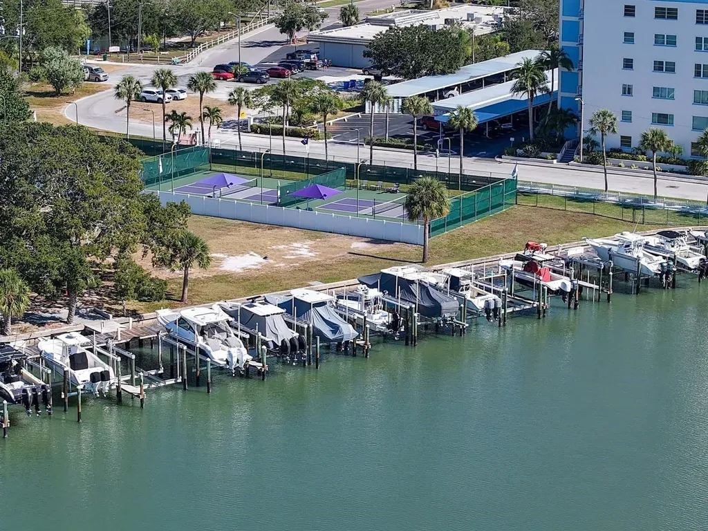 6251 10th Avenue S Gulfport FL 33707