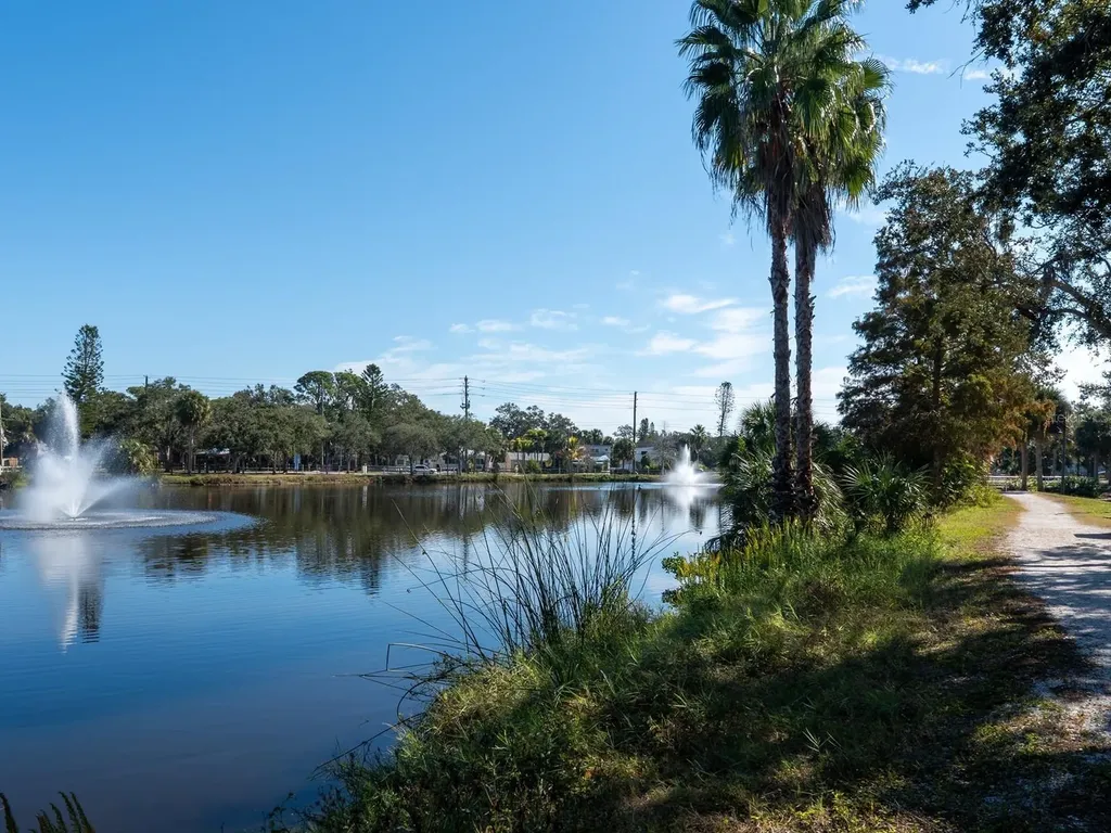 6251 10th Avenue S Gulfport FL 33707