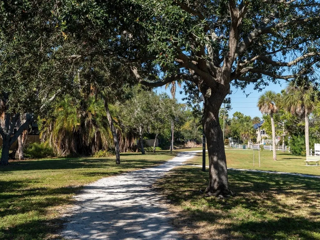6251 10th Avenue S Gulfport FL 33707