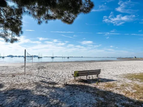 6251 10th Avenue S Gulfport FL 33707