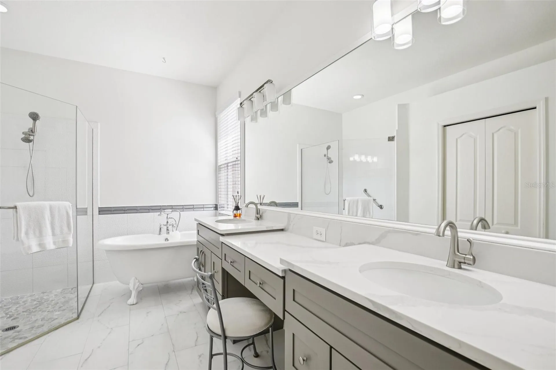742 Shorecrest Drive Sarasota FL 34232