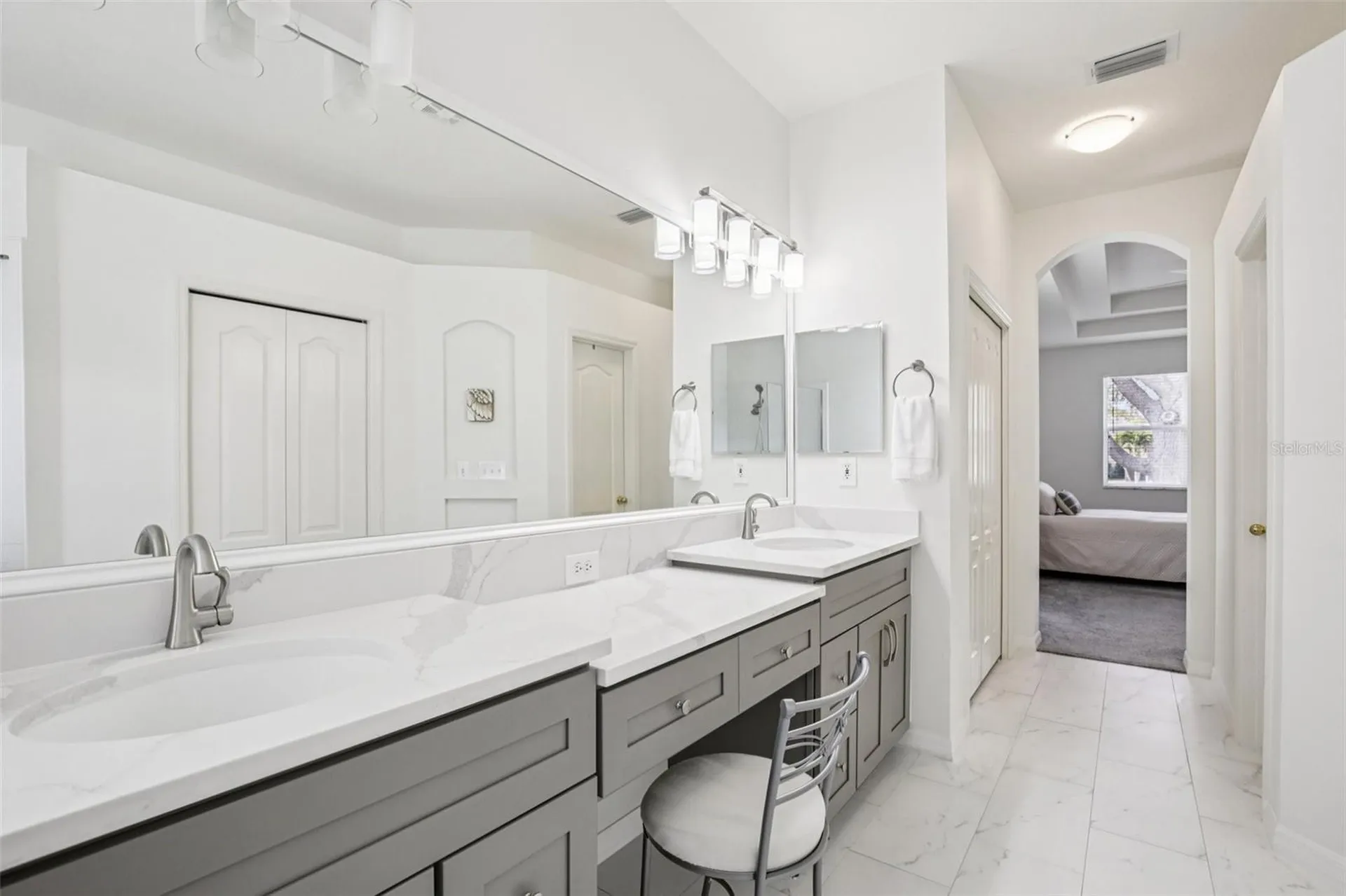 742 Shorecrest Drive Sarasota FL 34232