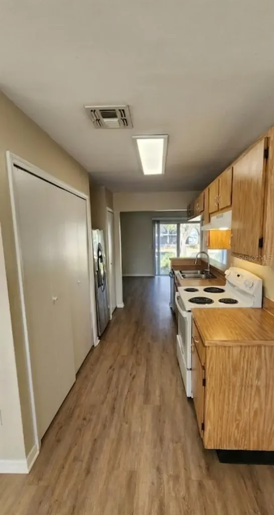 6050 Scotchwood Glen Orlando FL 32822
